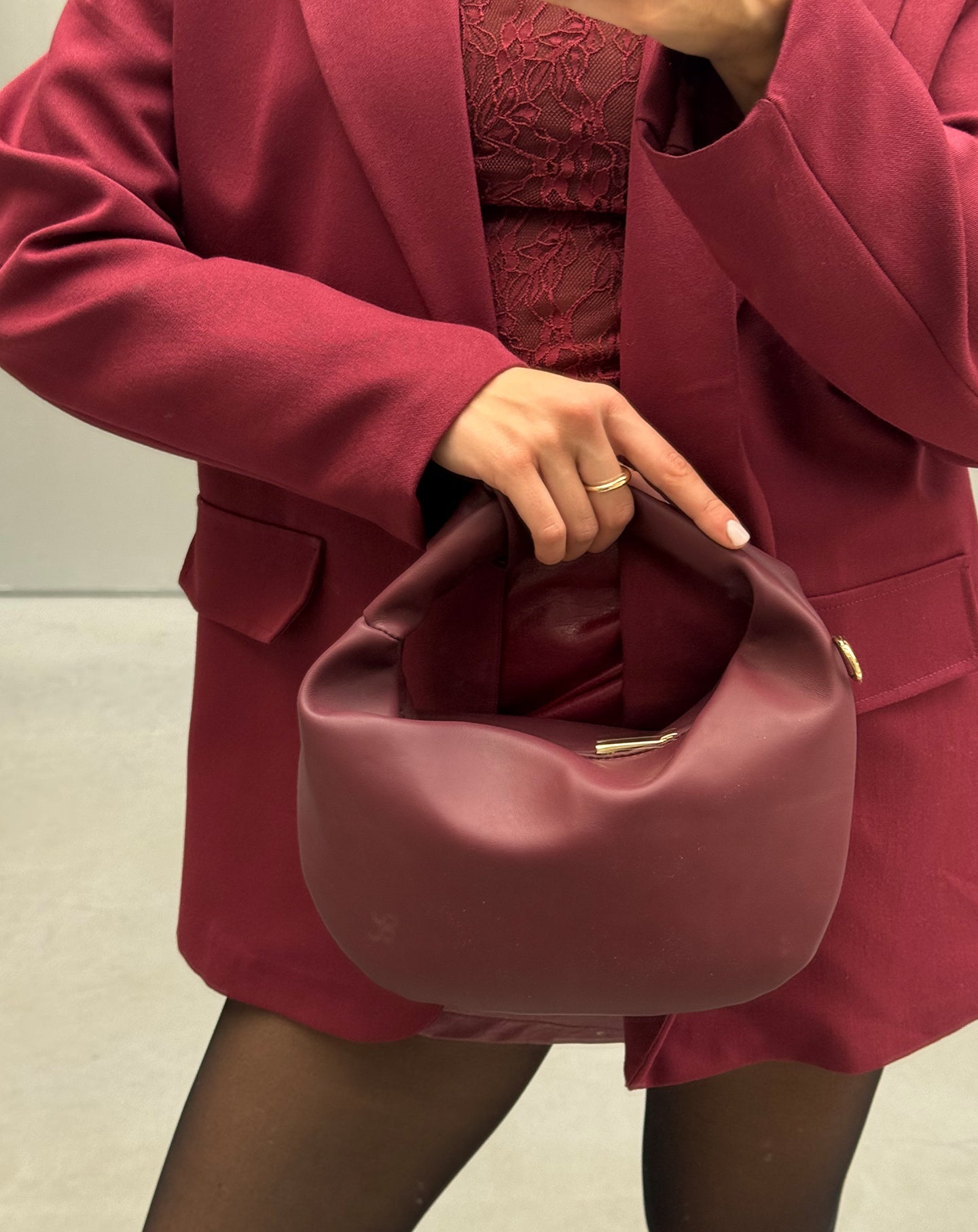 Bente | Dames Schoudertas Echt Leer met Geknoopte Bovenkant voor Dagelijks Gebruik