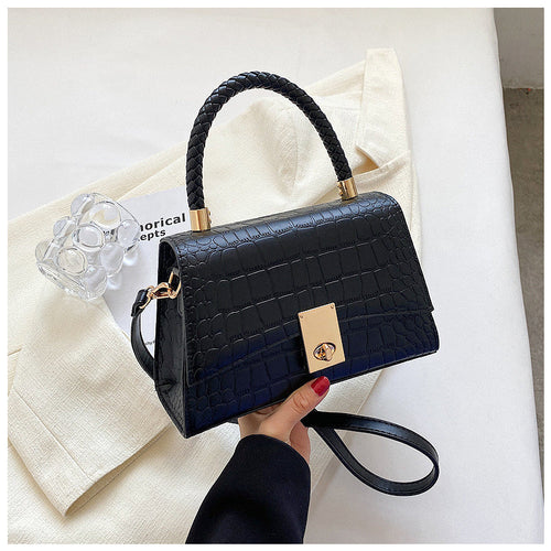Matilda | Dames Handtas Vegan Leer met Goudkleurige Hardware-2