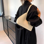 Variant image for Elegante Leren Hobo-Tas voor Dagelijks Gebruik – Ruim Ontwerp met Hoogwaardig Leer in Neutrale Kleur-2