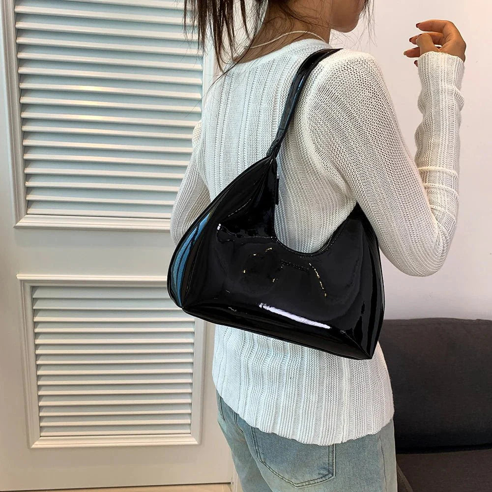 Elegante Leren Hobo-Tas voor Dagelijks Gebruik – Ruim Ontwerp met Hoogwaardig Leer in Neutrale Kleur-1